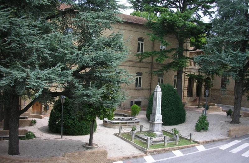 Casa Borgo Fonte Villa Castelleone di Suasa Exterior photo