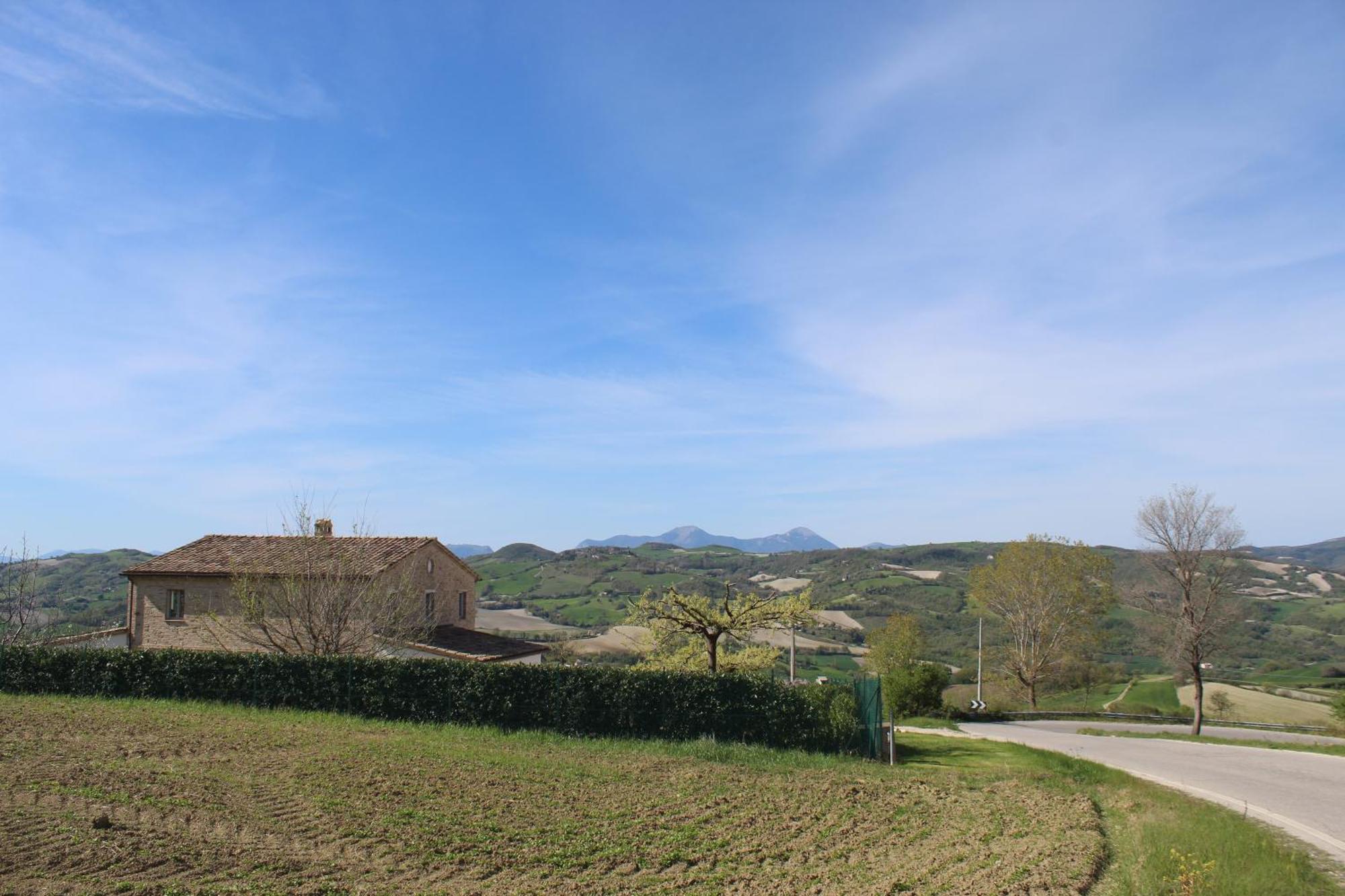 Casa Borgo Fonte Villa Castelleone di Suasa Exterior photo
